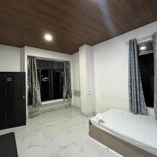 Aizawl View Hotel, hotel i Aizawl