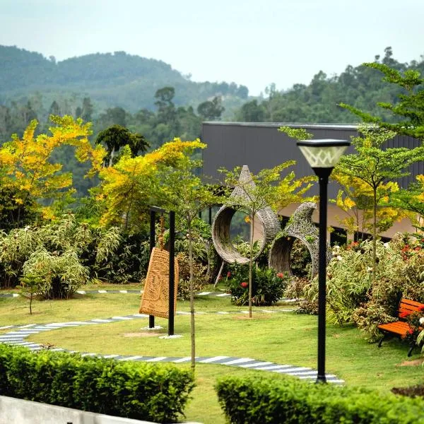 Monkeys Canopy Resort, готель у місті Каджанг