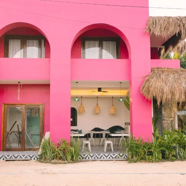 BIG WAVES BOUTIQUE HOTEL SIARGAO, hotel a General Luna