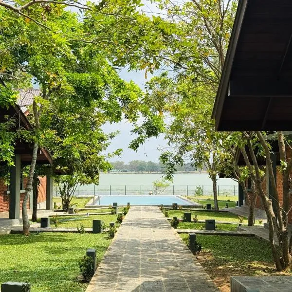 Ranmin Lake Weerawila, hotel u gradu Weerawila