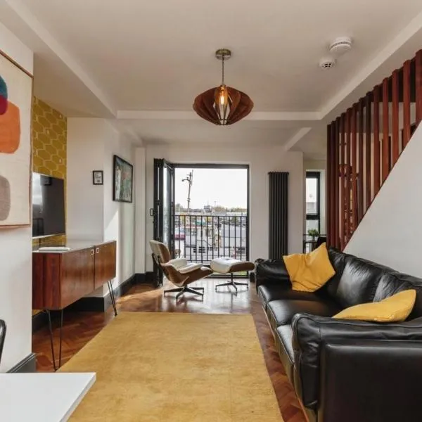 Duplex Apartment Harbourside city centre, хотел в Бристол