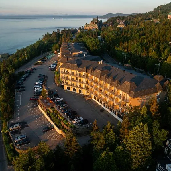 Hôtel et Pavillons Le Petit Manoir du Casino, hotel em La Malbaie
