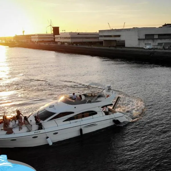 Barco no Coração da Cidade - Iate de 5 estrelas, hotell i Viana do Castelo