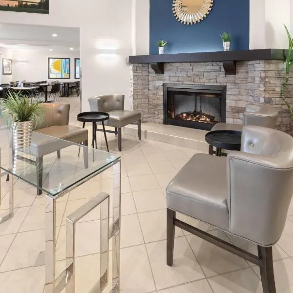 Super 8 by Wyndham Trois-Rivieres, hotel v destinaci Trois-Rivières