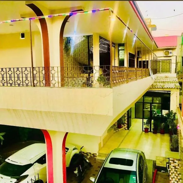 Grace Inn Guest House, готель у місті Карачі