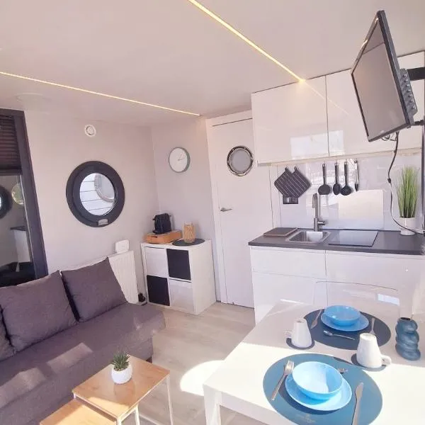 Alghero Houseboat Seabreeze 2, готель в Альгеро