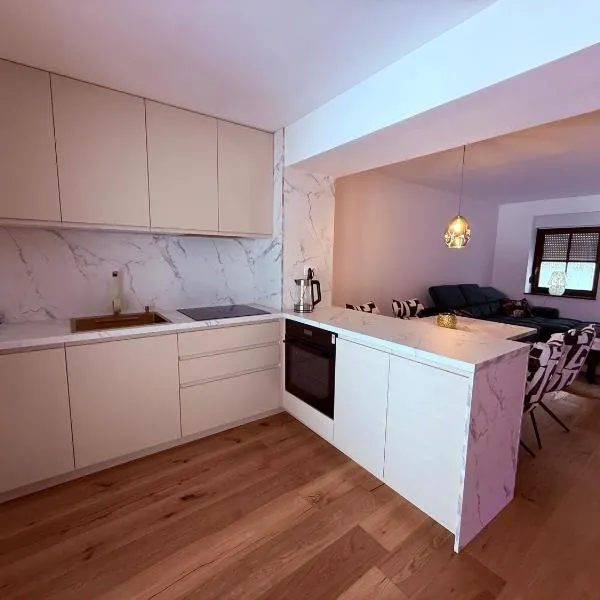 Villa Vita - GLORIA, hotel u Slovenj Gradecu