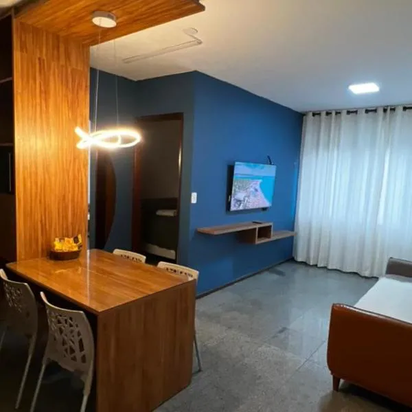 Apto com Piscina, 120m da praia, Ponta Verde Maceió, hotel em Maceió