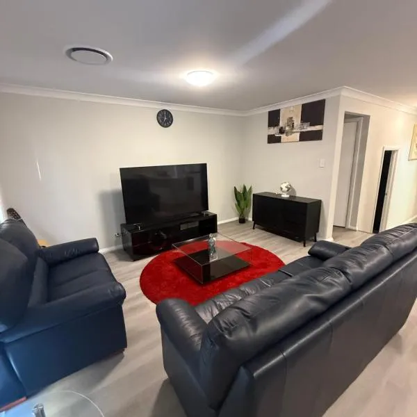 Bright Family-Friendly Home 5 bedrooms, hotelli kohteessa Cobbitty