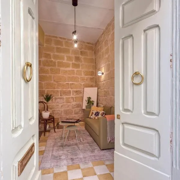 New 1 bedroom townhouse steps away from waterfront, hotel a Senglea