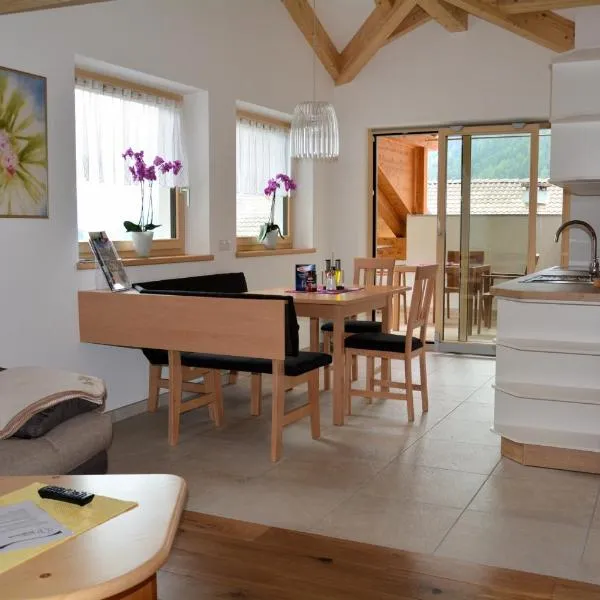 Privatpension Bergkristall, hotel v destinaci San Martino