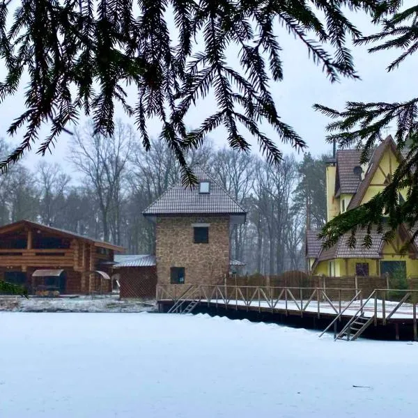 Complex MAYARIV، فندق في Makariv