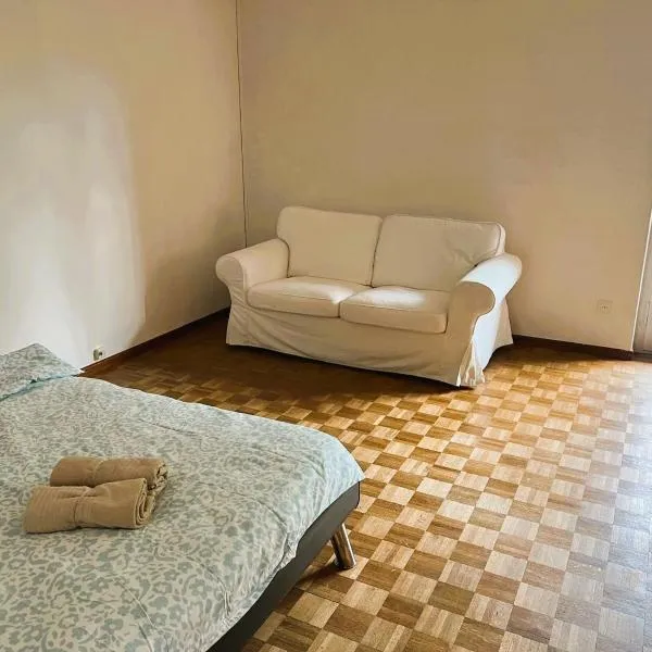 Center City Flats with Balcony - Rigi, hótel í Zürich