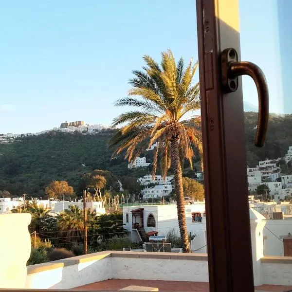 En Patmo Holiday Home、パトモスのホテル