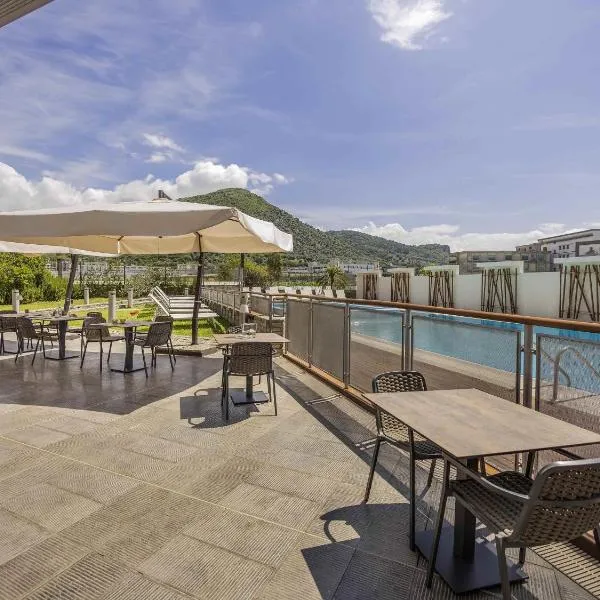 Novotel Salerno Est Arechi, hotell sihtkohas Salerno