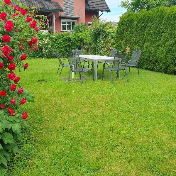 Helene Hohenems, 4-12 P, Haus, 4 Schlafzimmer, Küche, Parkplatz, Garten, Wifi, hotel u gradu 'Hohenems'