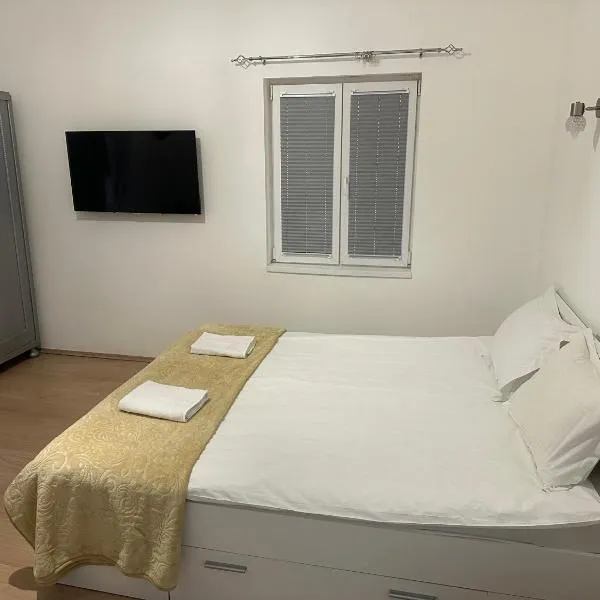 Natalie's Lodge, hotel a Belgrad