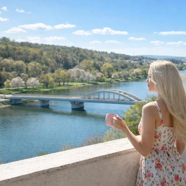 Hotel Magnólia, hotel em Piešťany