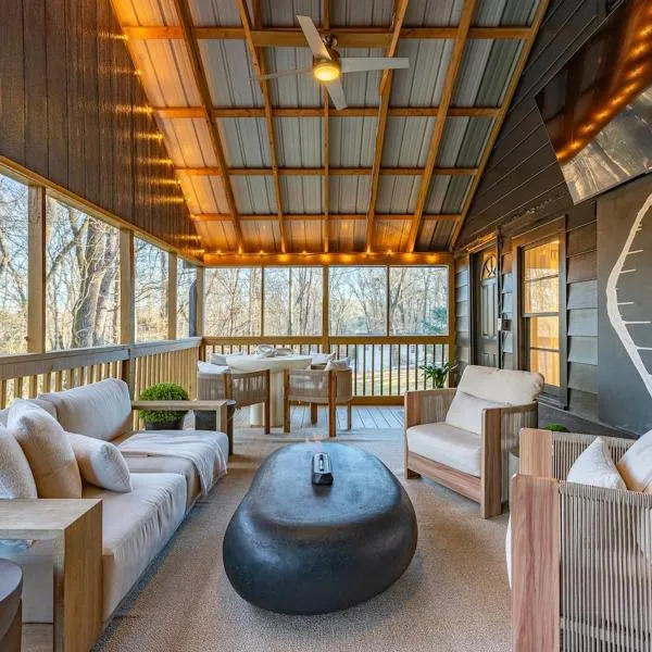 Casa Tua Cottage at Montaluce Winery-Weddings-Nature-Hiking-Fast WIFI-Easy Parking, hotel in Dahlonega