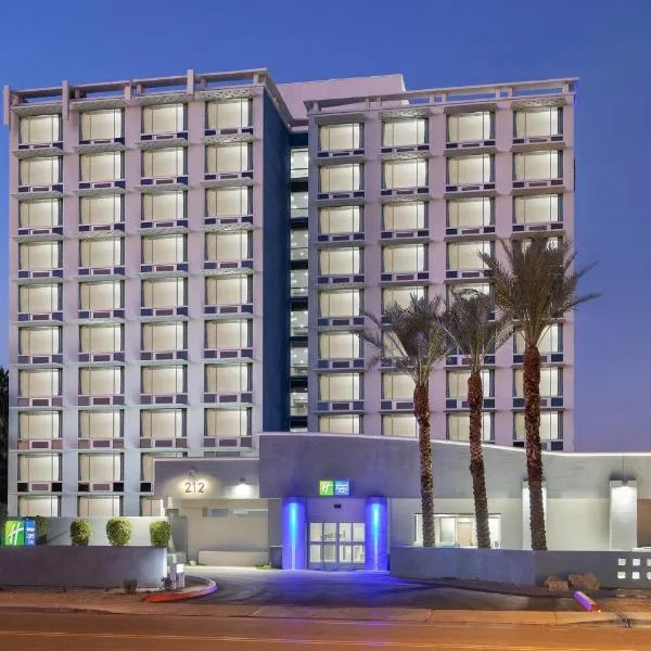 Holiday Inn Express & Suites Phoenix - Midtown, an IHG Hotel, hotel i Phoenix