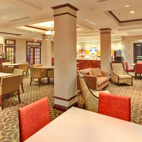 Holiday Inn Express Hotel & Suites Brockville by IHG, hotel en Brockville