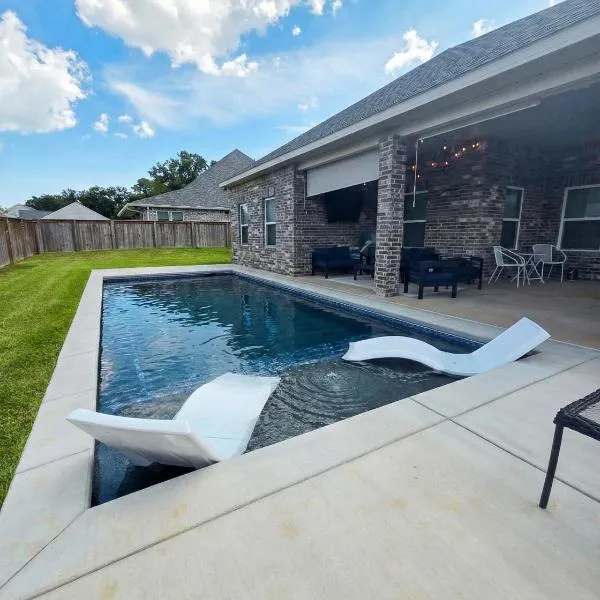 Bonito Breeze Private 3BR Coastal Oasis Pool โรงแรมในโอเชียนสปริงส์