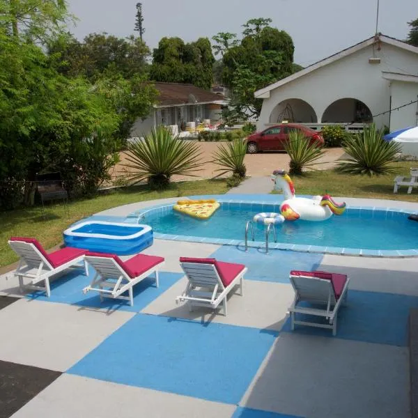 The Cool Villa Guest House, hotel em Takoradi