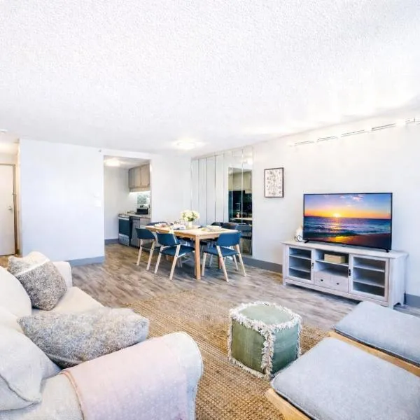 The Hartford Skyline - Stylish Downtown Condo with Wifi Gym, hotel a Hartford