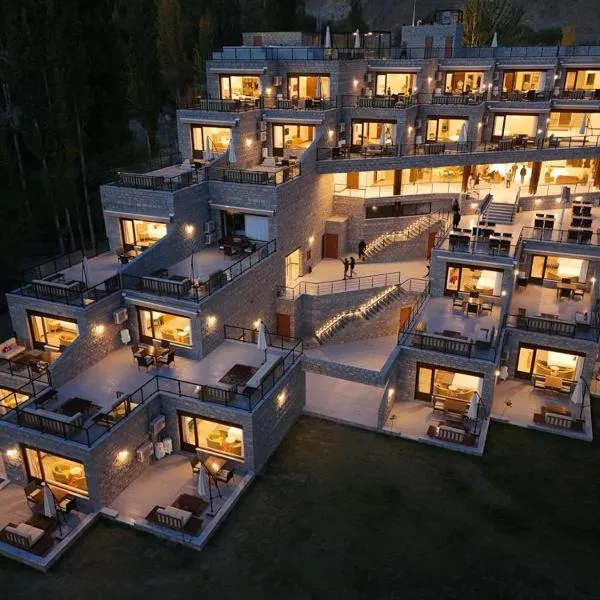 Hashupi Resort Shigar, Skardu, hotel i Trachil