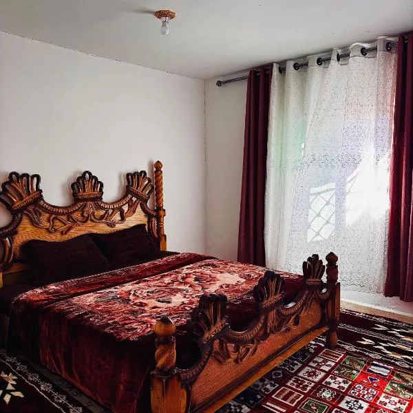 Salem Guesthouse Experience, hotel in Al Ḩayy