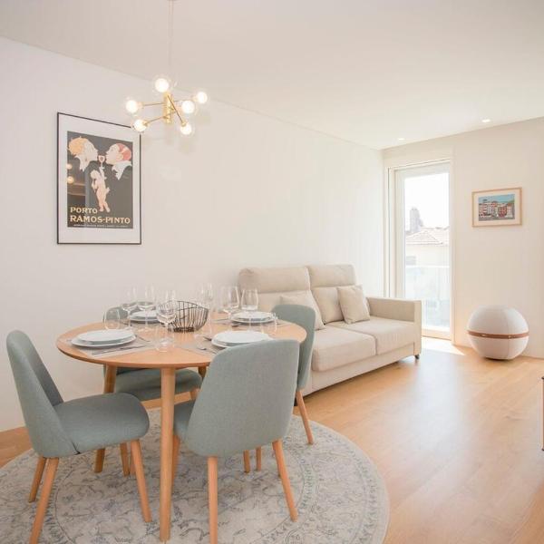 Liiiving in Porto - Crystal Palace Apartment, Porto