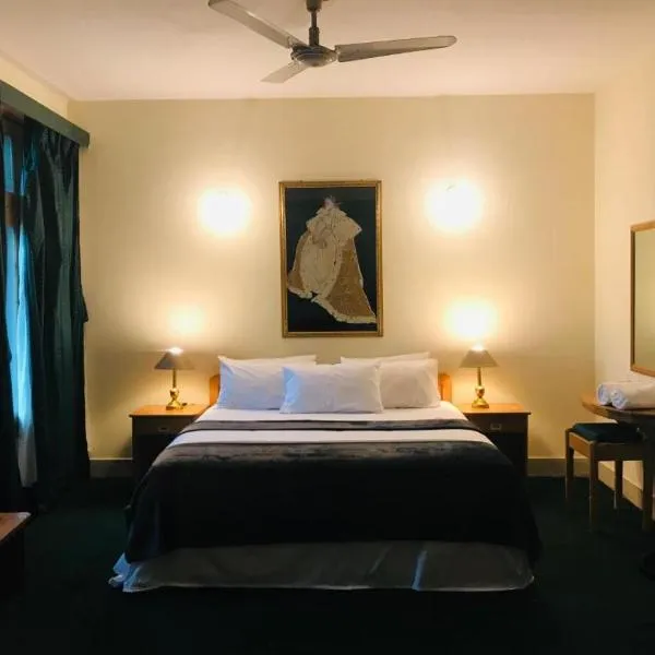 Terichmir View Hotel, khách sạn ở Chitral