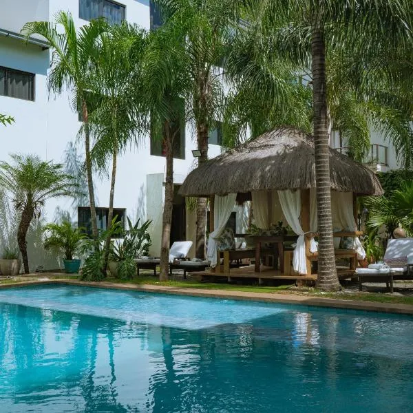 Dos Lunas Aparthotel, hotel di J. E. Estigarribia