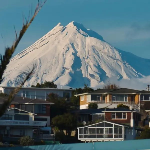 Cozy Tiny House Near The Beach, hotel em New Plymouth