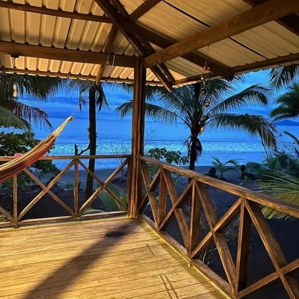 Cabaña La Kirita EcoHotel, hotel en Bahía Solano