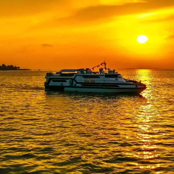 GiliTicket fast ferries, hotel sa Padangbai
