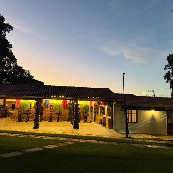 Mini Casa-Aconchego e Fitness, מלון בפירנופוליס