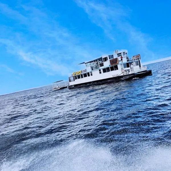 Nyathi House Boat, hótel í Kariba