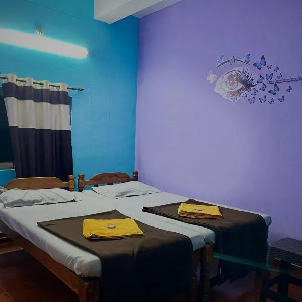 Aarvi Residency, hotel en Māvalli