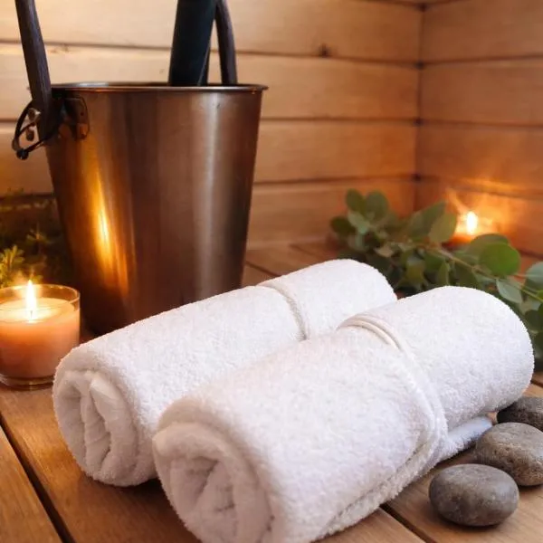 Charming Sauna Cottage in a Horse Ranch, hotel en Lieplaukė