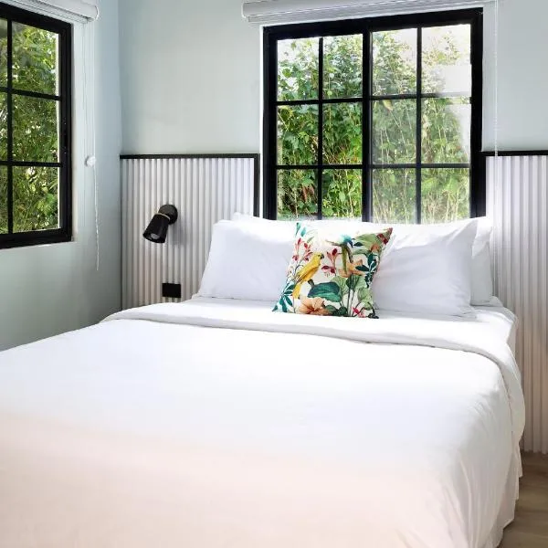 Altavida Lodge Brand New Studio with Pool in El Valle、エル・バジェ・デ・アントンのホテル