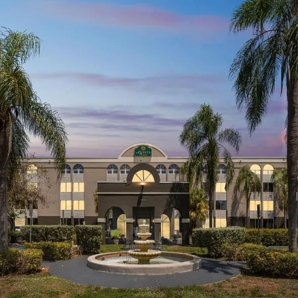 La Quinta by Wyndham Miami Lakes, hotel en Miami Lakes
