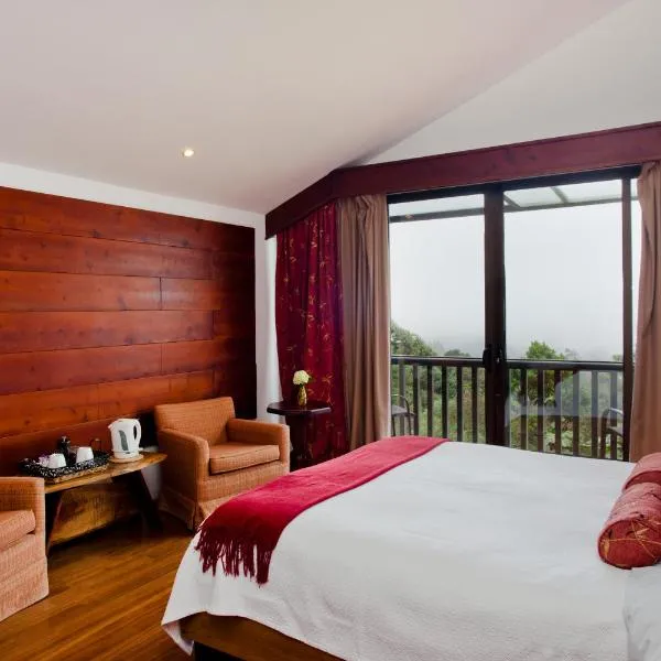 Poas Volcano Lodge, hotel in Vara Blanca