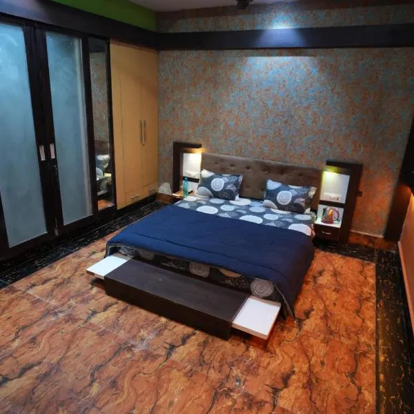 Hotel Konaaz Inn, hotel en Aligarh