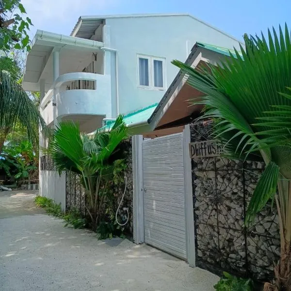 Tripo Dhiffushi Villa, hotel sa Dhiffushi