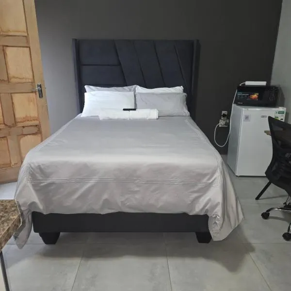 The Good Samaritan 1, hotel a Witbank