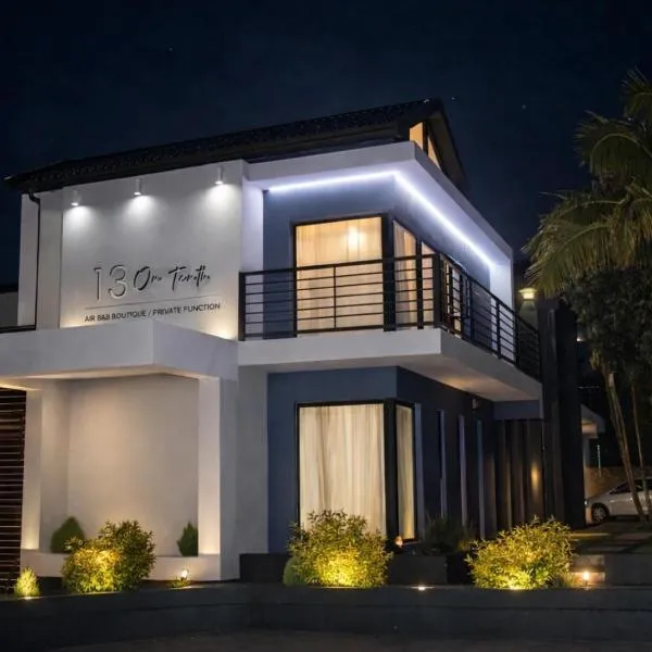 13 on Tenth, отель в городе Walmer