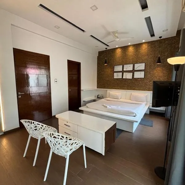 पुणे में, होटल Sunleaf Palace