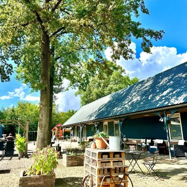 Gasterij Hotel Dennenoord, хотел в Бокстел