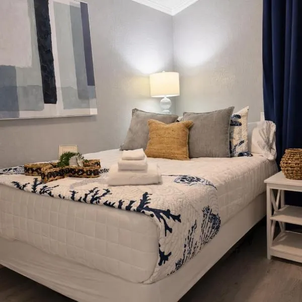 Luxury Beach front Condo, hotel em Galveston